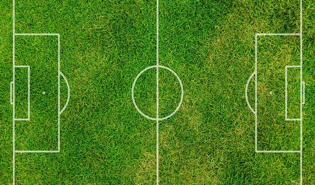 vue aérienne terrain de football