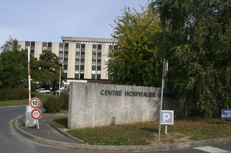 Entrée extérieur de l'hôpital de Château-Thierry