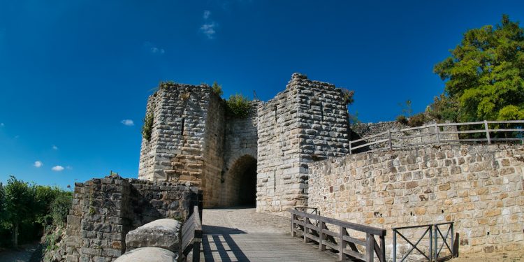 Porte du château médiéval de Château-Thierry